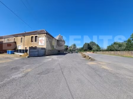 en vente fonds de commerce 626 m² – 550 000 € |lumes