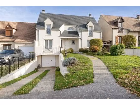 pavillon individuel sous-sol chambre au rdc