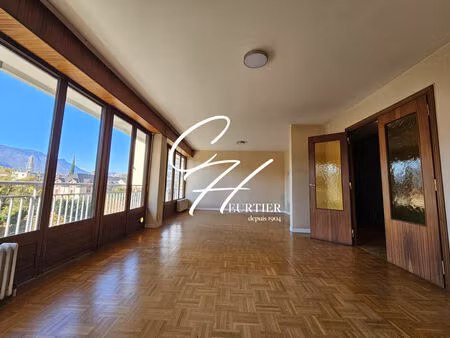 vente appartement 4 pièces 112m2 grenoble 38100 - 220000 € - surface privée