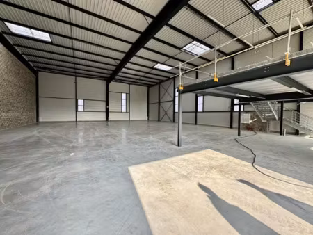 bâtiment neuf a louer