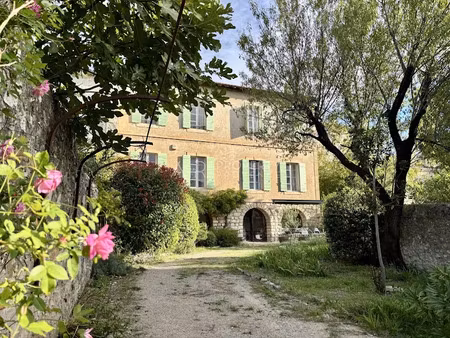 vente maison 25 pièces 356 m² à merindol (84360)  590 000 €