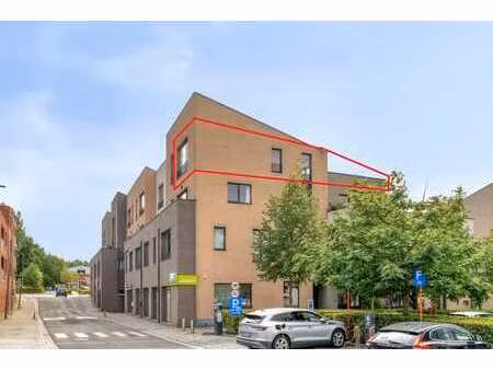 penthouse sericeflat de 67m² avec grande terrasse de 43m²