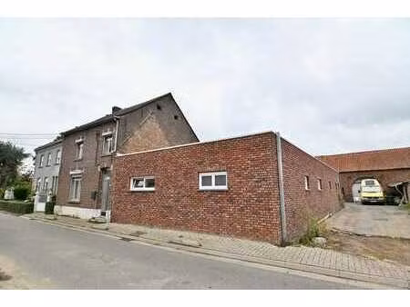 verder te renoveren hoevewoning met ruime schuur die tal ...