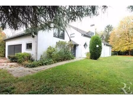braine limite rhode – villa 4 ch + 2 gar. + grand jardin