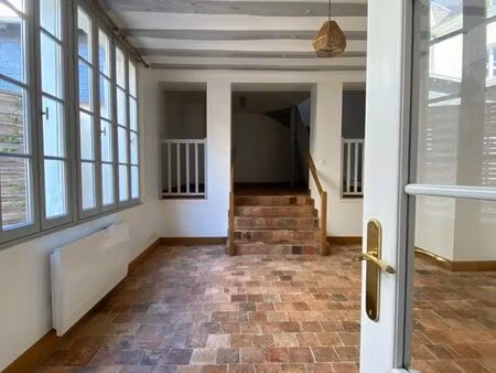 maison 5 pièces 106 m²