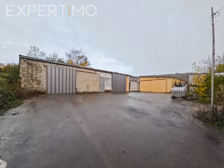 ensemble de plusieurs garages