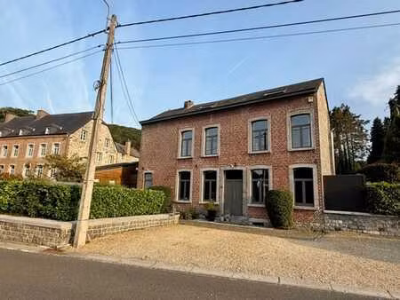 villa 5 chambres avec piscine + appartement 1ch loué 600€/m
