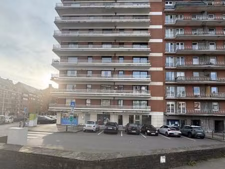 espace de bureaux proche de toutes les commodités