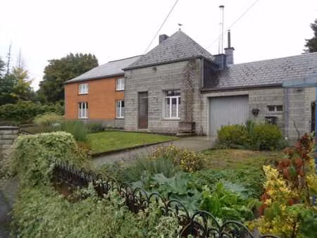 maison 4 façades avec jardin partiellement rénovée