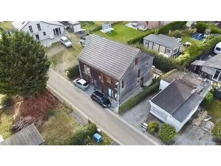 lot de 2 unités d’habitation — 243 m² hab. — 5 ch. — peb c/c