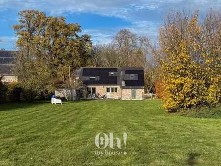 villa 4 façades idéalement implantée sur terrain de 29 ares