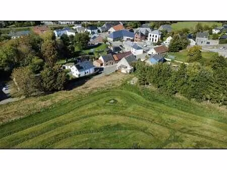 magnifique terrain a bâtir - 20 m de facade