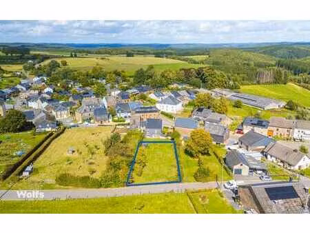 belle parcelle à bâtir de 700 m² dans un endroit verdoyant !