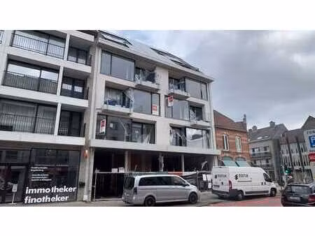 local commercial neuf à vendre dans un emplacement de choix