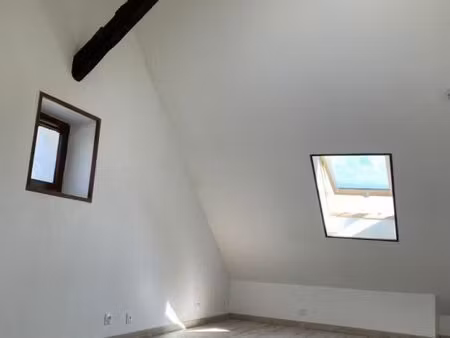 location appartement 1 pièce 19 m² à maincy (77950)