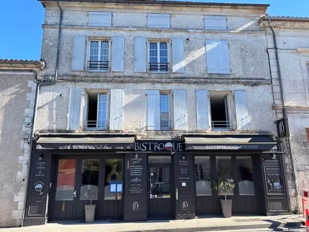 restaurant + 2 appartements