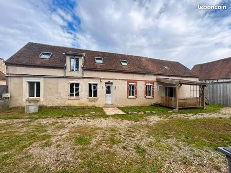 longère 6 pièces 200 m²