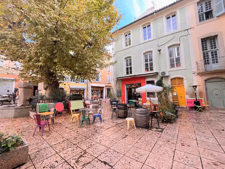 vente commerce 3 pièces apt (84400)