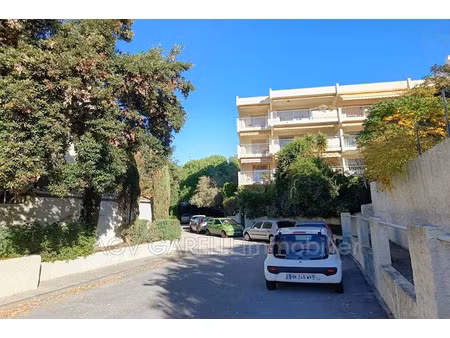vente parking 24 m² à toulon (83000)  20 500 €