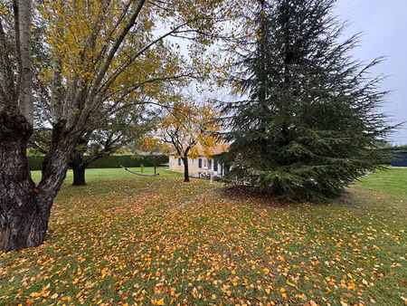 labessière-candeil . maison de +/- 113 m²