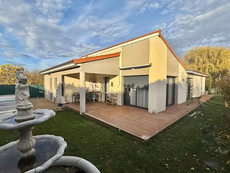 combronde / maison à vendre de plain-pied  venez poser vos valises !