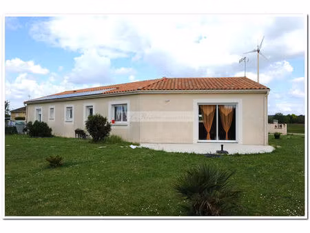 maison sainte sévère 5 kms de 103 m2