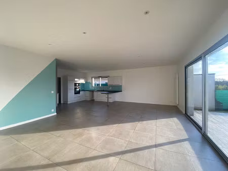 pompignac - maison 3 chambres avec jardin et abri garage