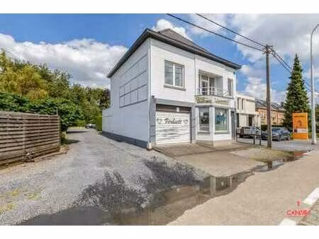 projectgrond met tal van mogelijkheden