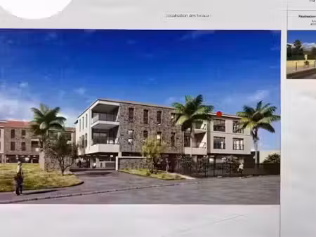 location locaux professionnels 76 m² à sanary-sur-mer (83110)  1 808 €