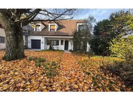 location maison  m² t-7 à le plessis-placy  1 550 €