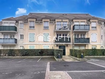 appartement 2010 - t1 33 m2 en rdj terrasse 5 m2 - parking s/s privé - rer c