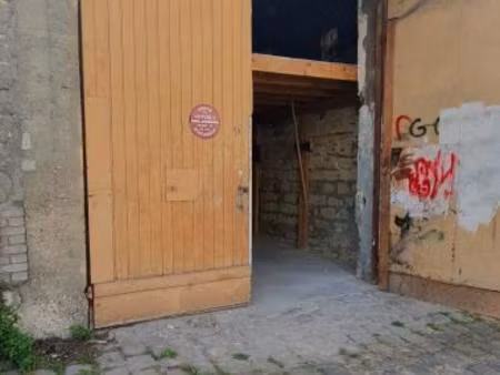 remise de stockage centre ville nanterre