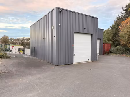 a louer a bouaye - local professionnel de 63 m2