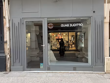 local commercial centre-ville