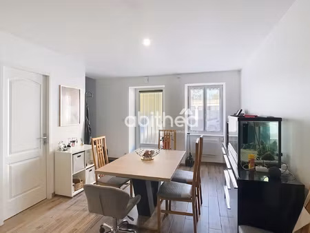 ensemble immobilier de 2 logements gond pontouvre