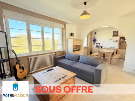vente maison à lampaul-guimiliau (29400) : à vendre / 60m² lampaul-guimiliau