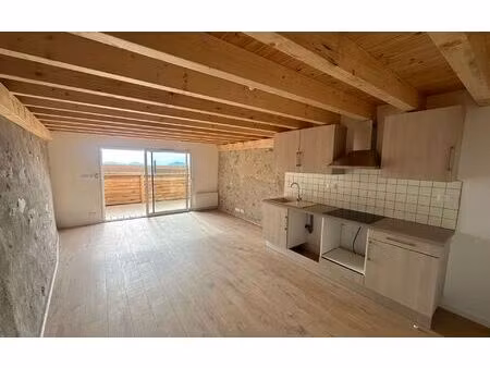 location appartement  55.31 m² t-3 à barcillonnette  696 €