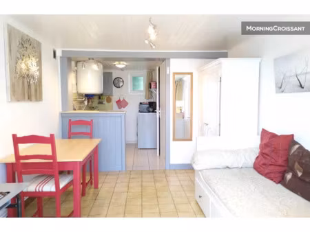 location meublée appartement 1 pièce 20 m² à bourg-en-bresse (01000)  780 €