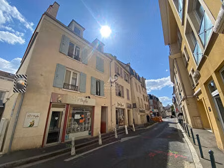 local commercial pontoise 72.85 m²