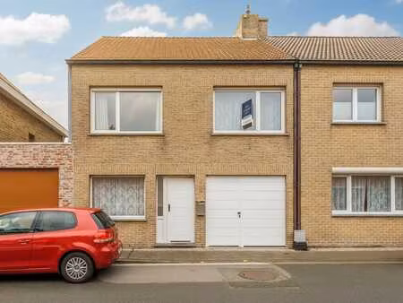 knappe rijwoning te koop in zeebrugge