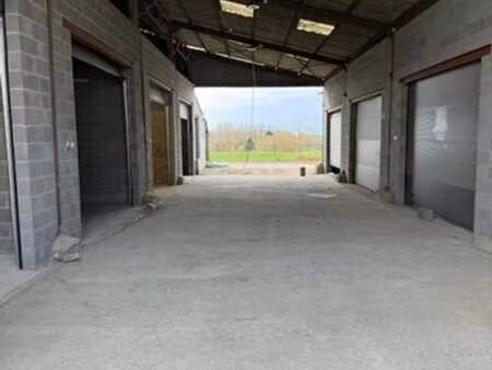 garage/entrepot 45 m2