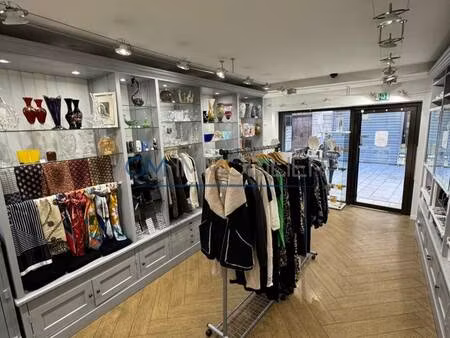 local commercial avec bail commercial