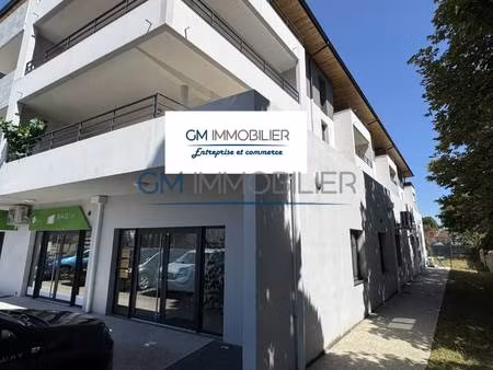 local commercial à louer