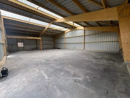 local d'activités à louer