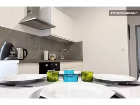 location meublée appartement 2 pièces 42 m² à bergerac (24100)  1 315 €