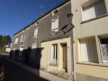 vente maison à montournais (85700) : à vendre / 99m² montournais