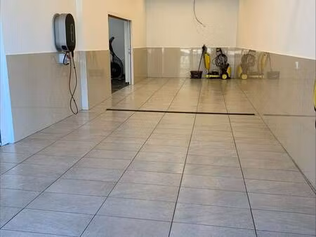 local commercial à vendre