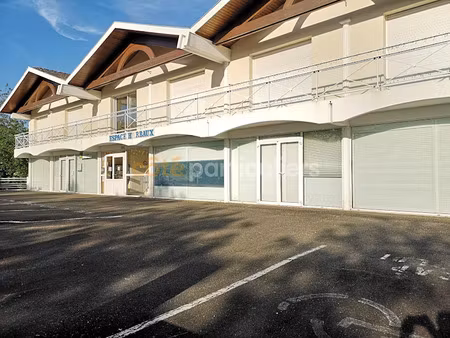 location locaux professionnels 320 m² à mont-de-marsan (40000)  2 665 €