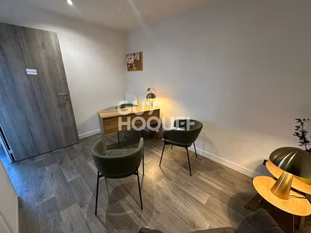 location locaux professionnels 1 pièce 8 m² à egly (91520)  150 €