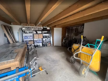 location locaux professionnels 134 m² à puyricard (13540)  1 300 €